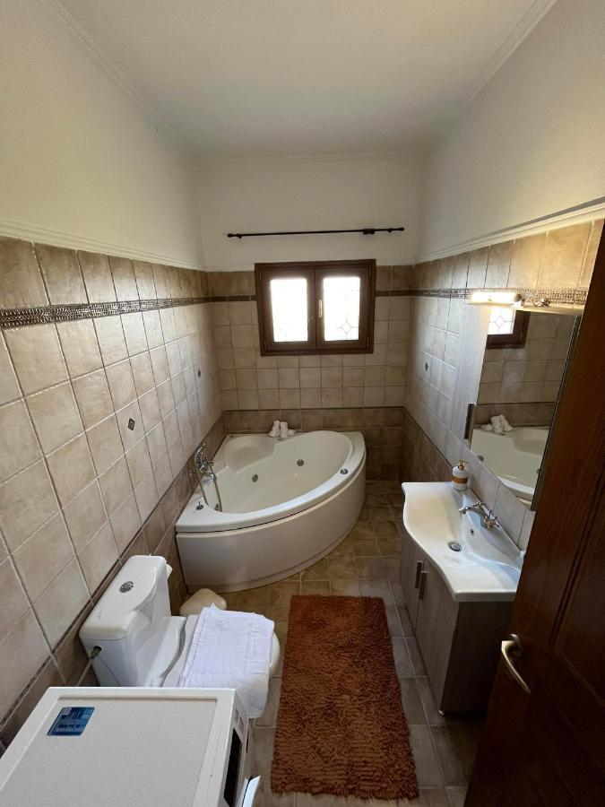 Loula'S Apartment Kanali  ภายนอก รูปภาพ