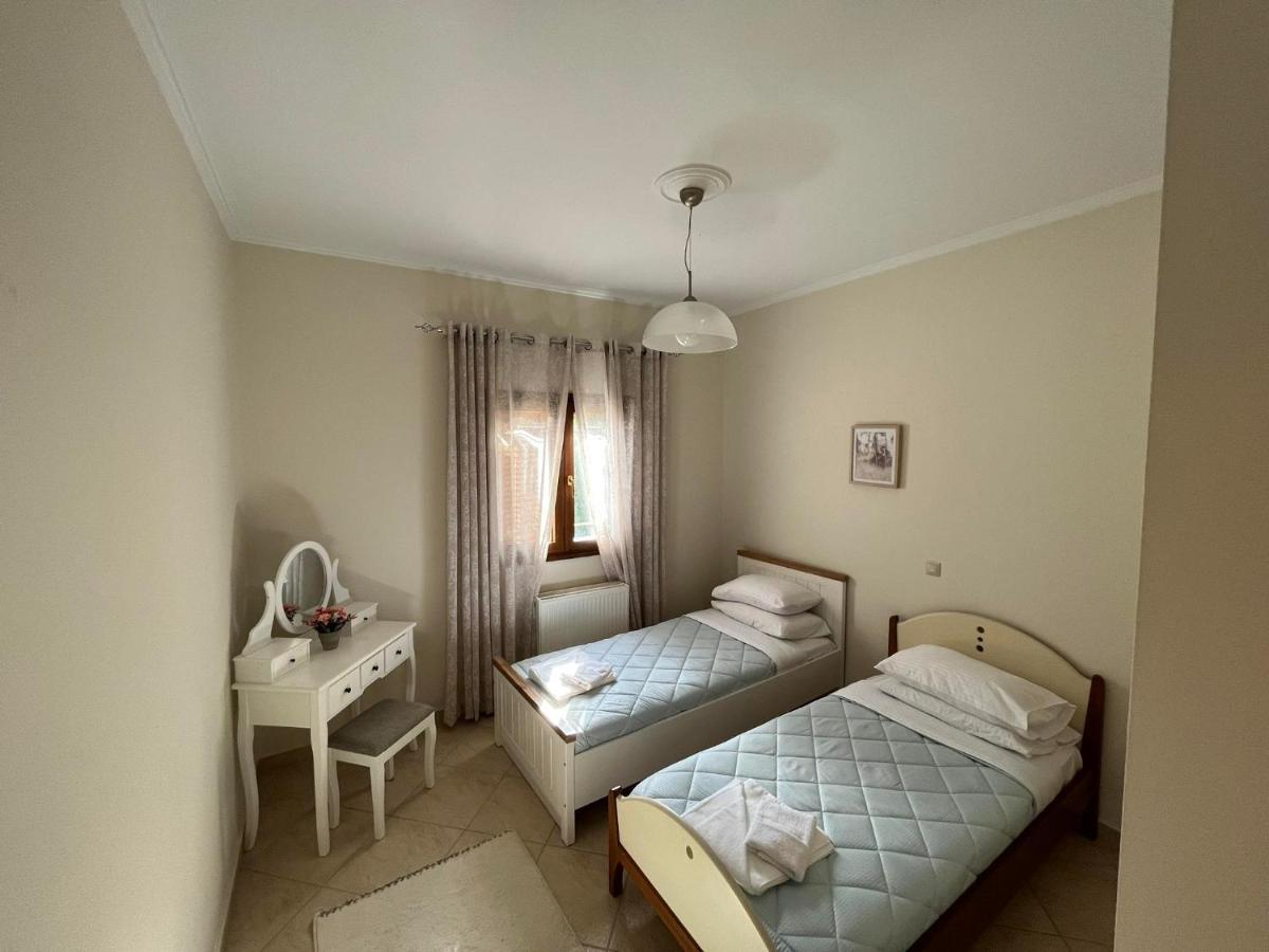 Loula'S Apartment Kanali  ภายนอก รูปภาพ